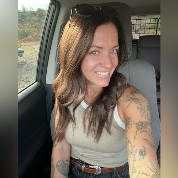 Meet your Posher, Abby - Picture 1 of 3